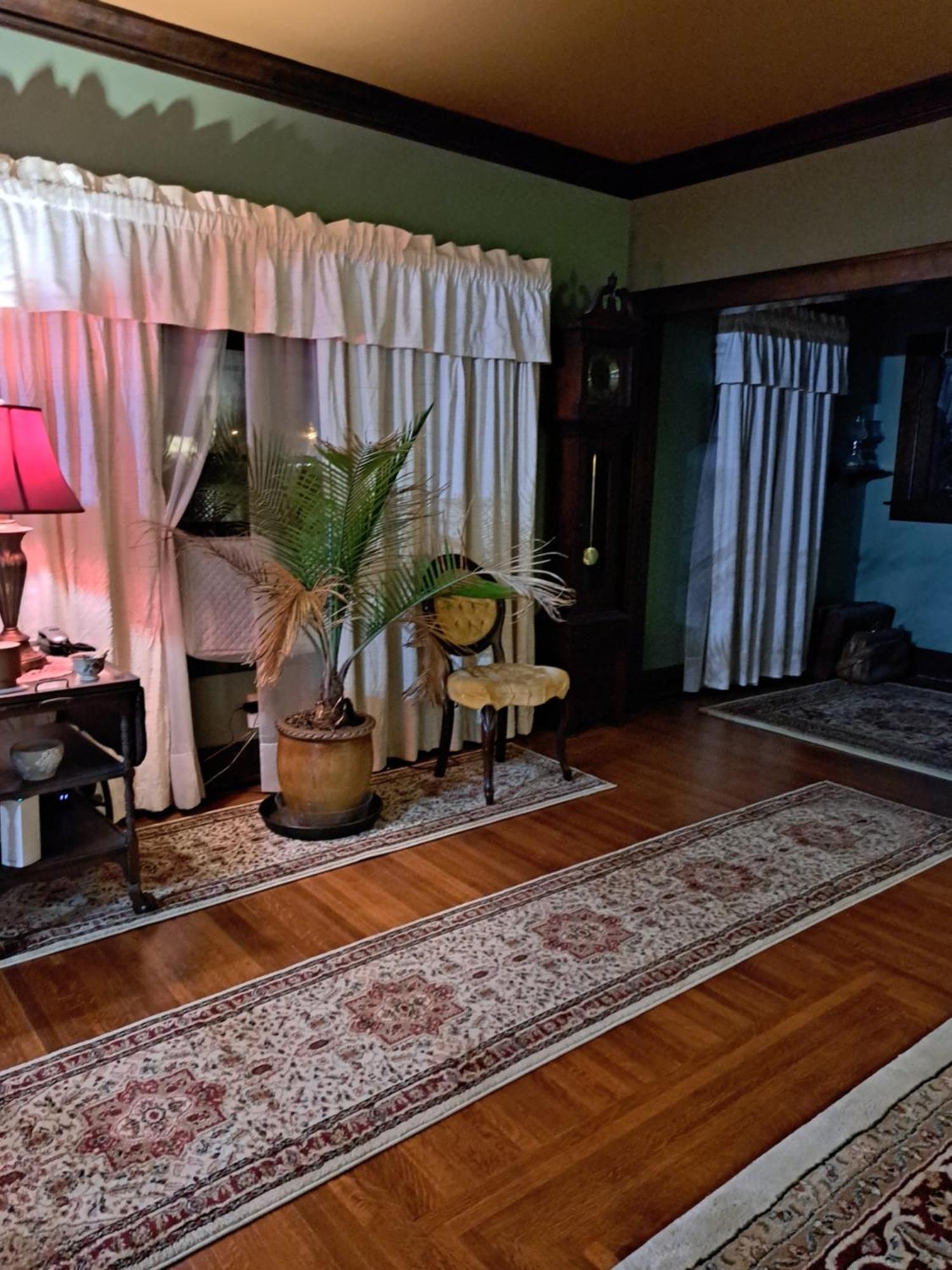 Harriott House, The Gallery Forest Room Terre Haute ภายนอก รูปภาพ
