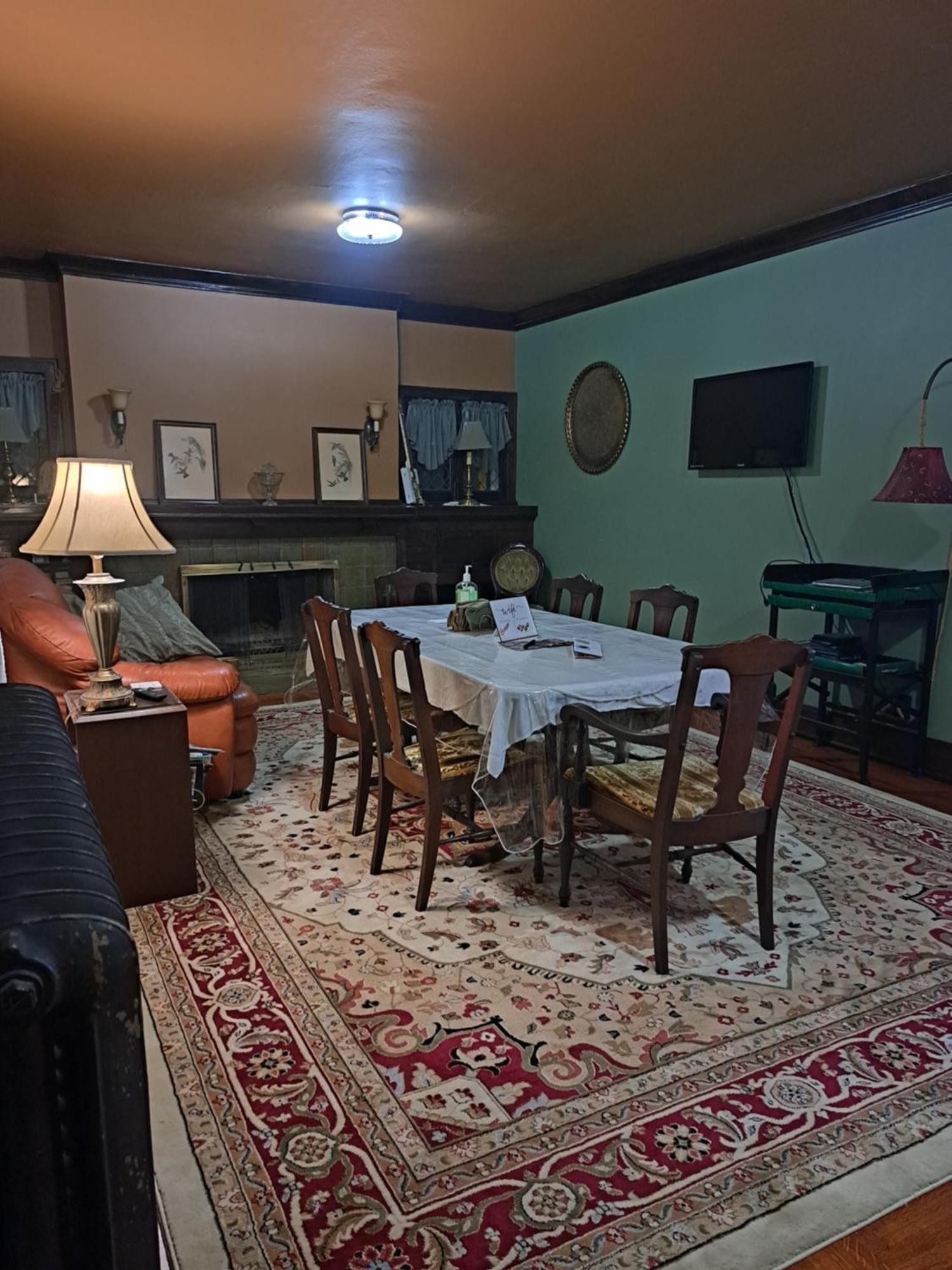 Harriott House, The Gallery Forest Room Terre Haute ภายนอก รูปภาพ